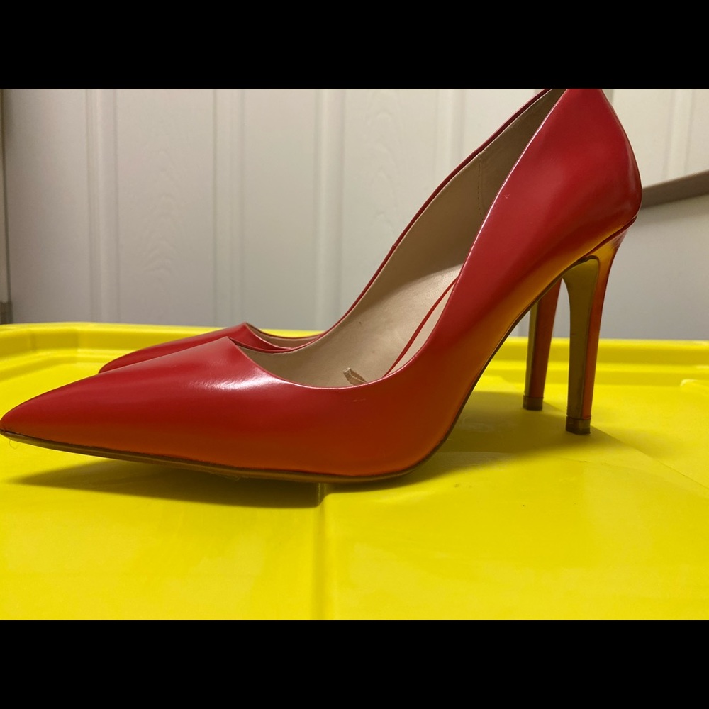 ZARA  leather court shoes Red Pointed Toe Heels